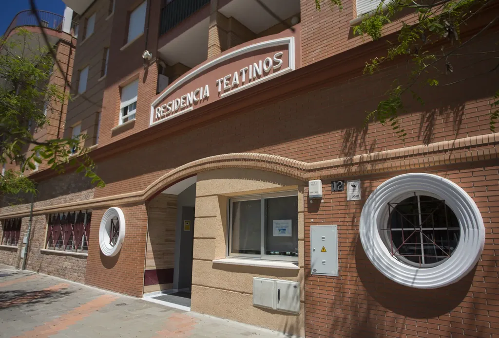 Fachada de la Residencia RUT junto al campus de la UMA en Teatinos
